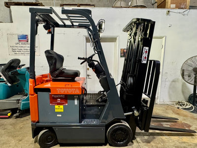 Forklift For Sale Electric Toyota Forklift New Battery 3 Stage Mast, Side Shift and Tilt 189" Maximum Height