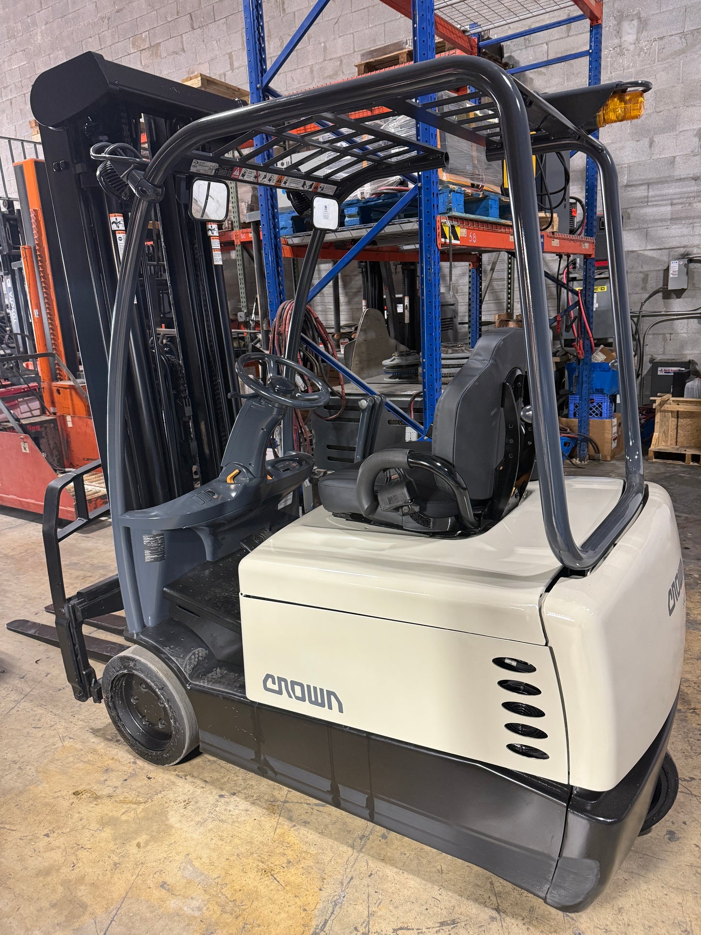 Forklift For Sale Electric Forklift 2010 Crown SC4540-40 DEKA Tested 2020 Battery Stock # 6211