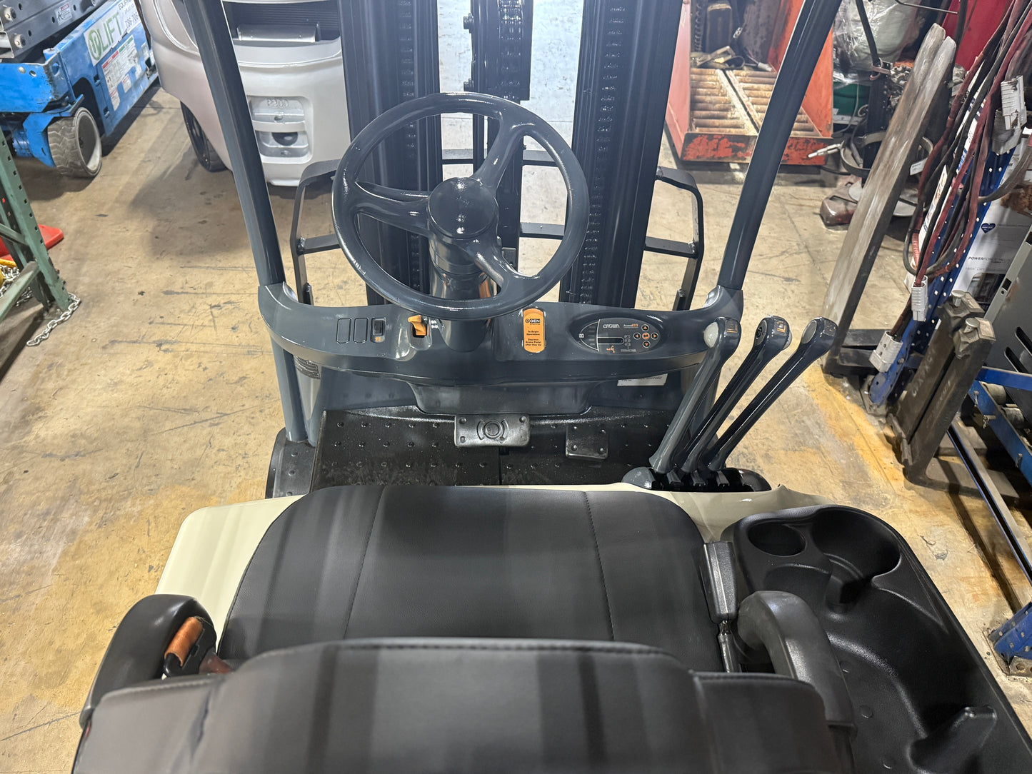 Forklift For Sale Electric Forklift 2010 Crown SC4540-40 DEKA Tested 2020 Battery Stock # 6211