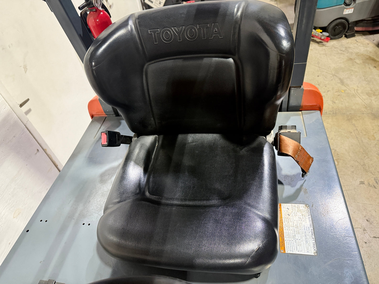 Toyota Forklift For Sale Electric Forklift 2015 Toyota Model 8FBCU25 and 2017 Tested Battery 4,400 LB Capacity 189" Height Stock # 0271