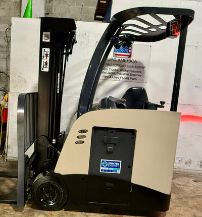 Forklift For Sale Electric Forklift 2022 Crown RC5735-30 Narrow Aisle 2025 Stryten M-Series AGM Battery Height Stock # 5729