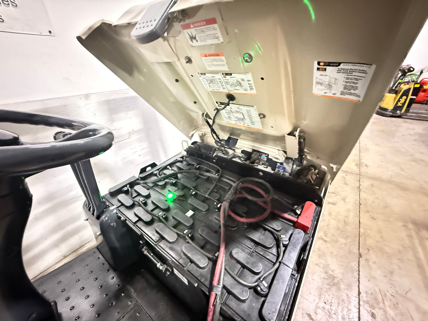 Forklift For Sale Electric Forklift 2010 Crown SC4540-40 DEKA Tested 2020 Battery Stock # 6211
