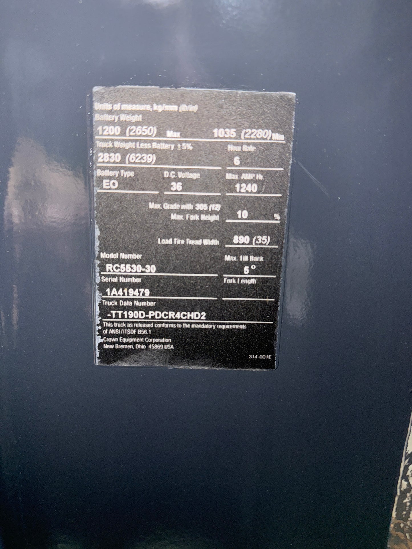 Forklift For Sale Electric Forklift 2014 Crown RC5500 Narrow Aisle As-Is Battery Height  Stock # 9174