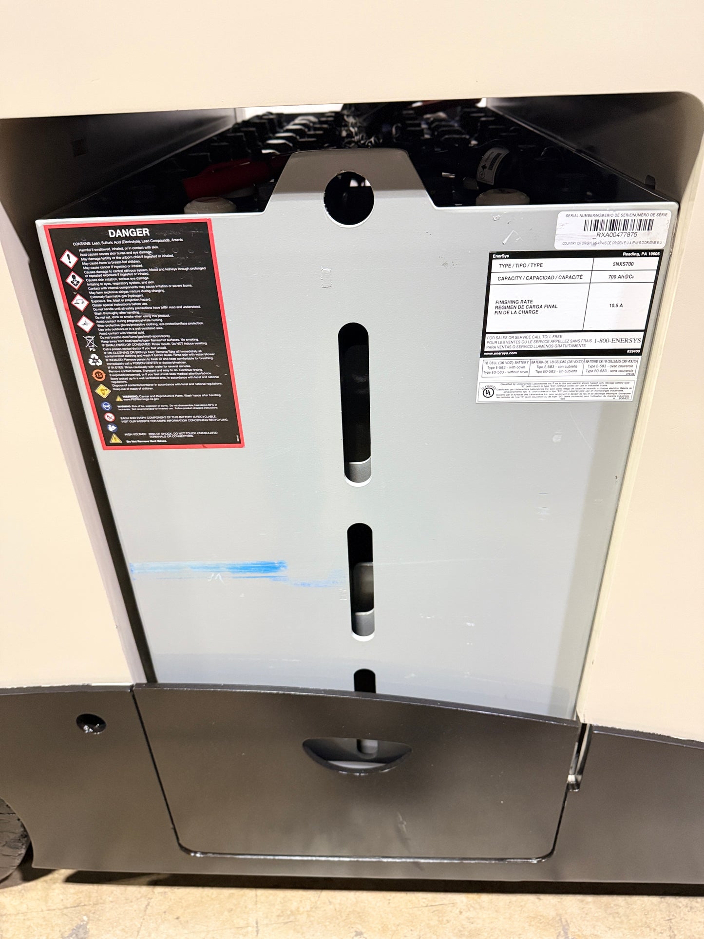 Forklift For Sale Electric Forklift 2019 Crown RC5500 Narrow Aisle 2023 Enersys Non Spillable Tested Battery Stock # 3593