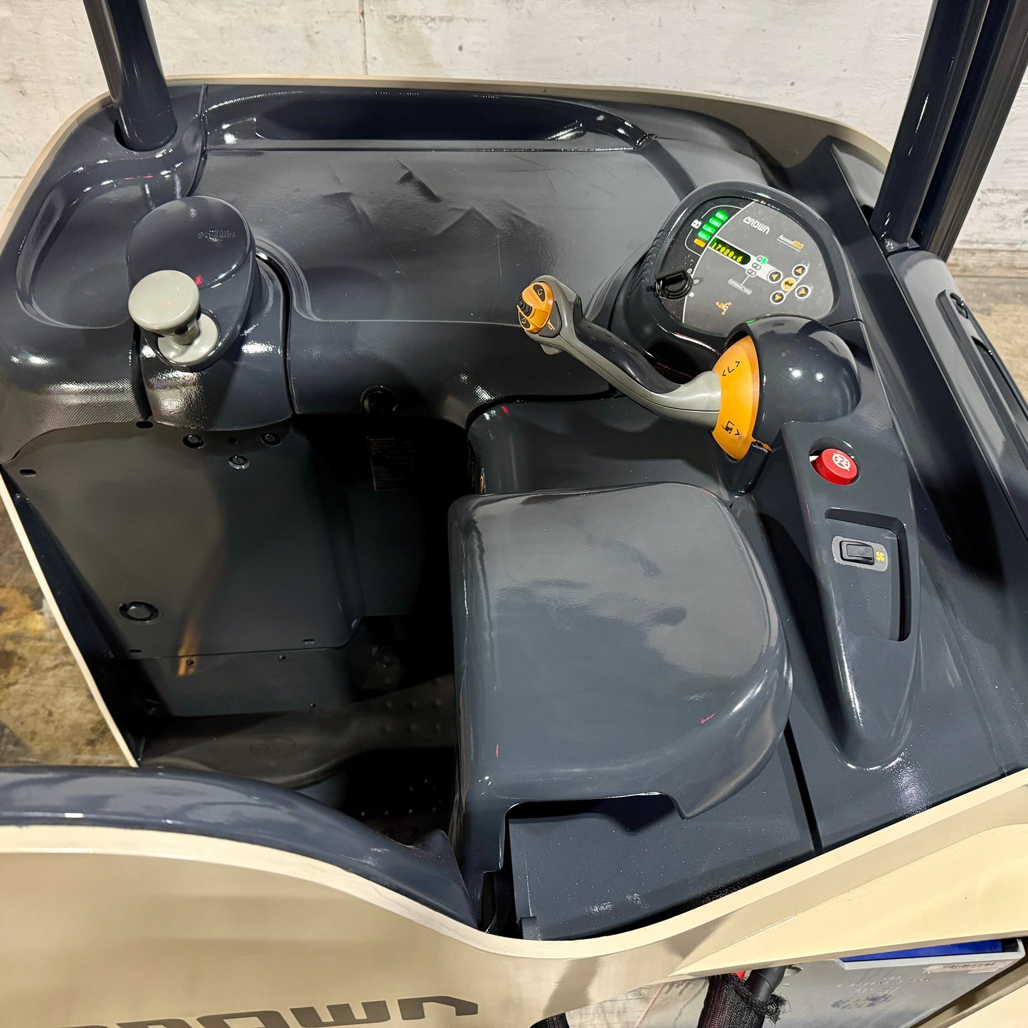 Forklift For Sale Electric Forklift 2012 Crown RC5500 Narrow Aisle 2023 Battery Height  Stock # 5591