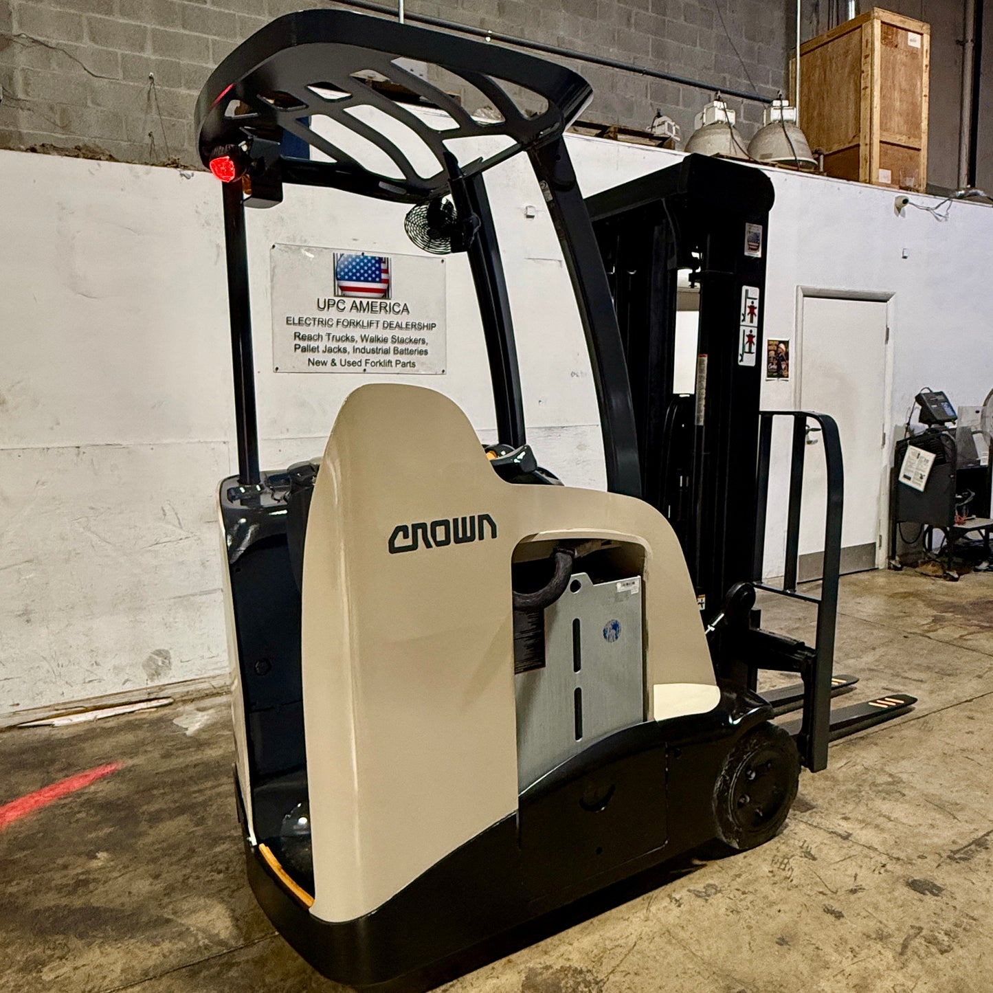 Forklift For Sale Electric Forklift 2012 Crown RC5500 Narrow Aisle 2023 Battery Height  Stock # 5591
