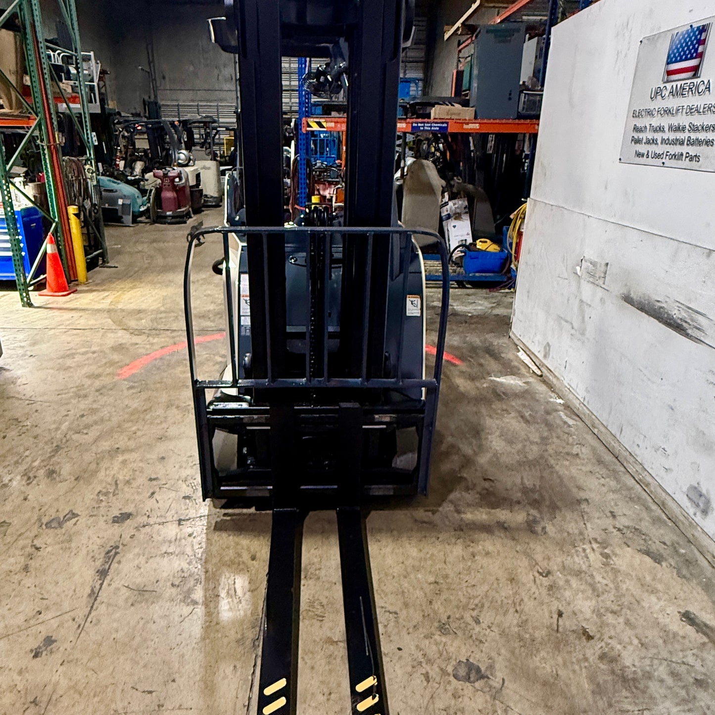 Forklift For Sale Electric Forklift 2012 Crown RC5500 Narrow Aisle 2023 Battery Height  Stock # 5591