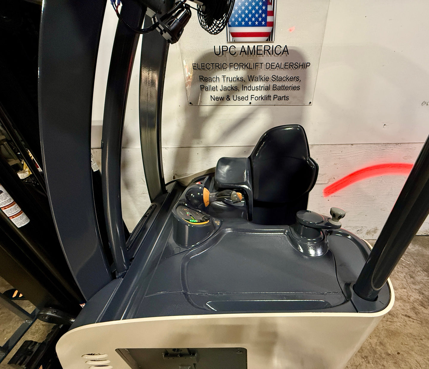 Forklift For Sale Electric Forklift 2022 Crown RC5735-30 Narrow Aisle 2025 Stryten M-Series AGM Battery Height  Stock # 5729