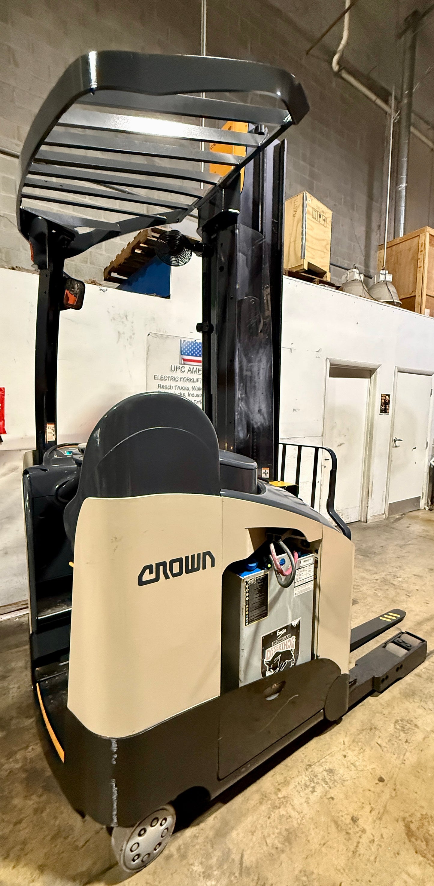 Forklift Reach Truck For Sale Electric 2020 Crown RM6095S-45 Narrow Aisle (119" / 270" Height Tested Battery Stock # 1305