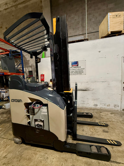 Forklift Reach Truck For Sale Electric 2020 Crown RM6095S-45 Narrow Aisle (119" / 270" Height Tested Battery Stock # 1305