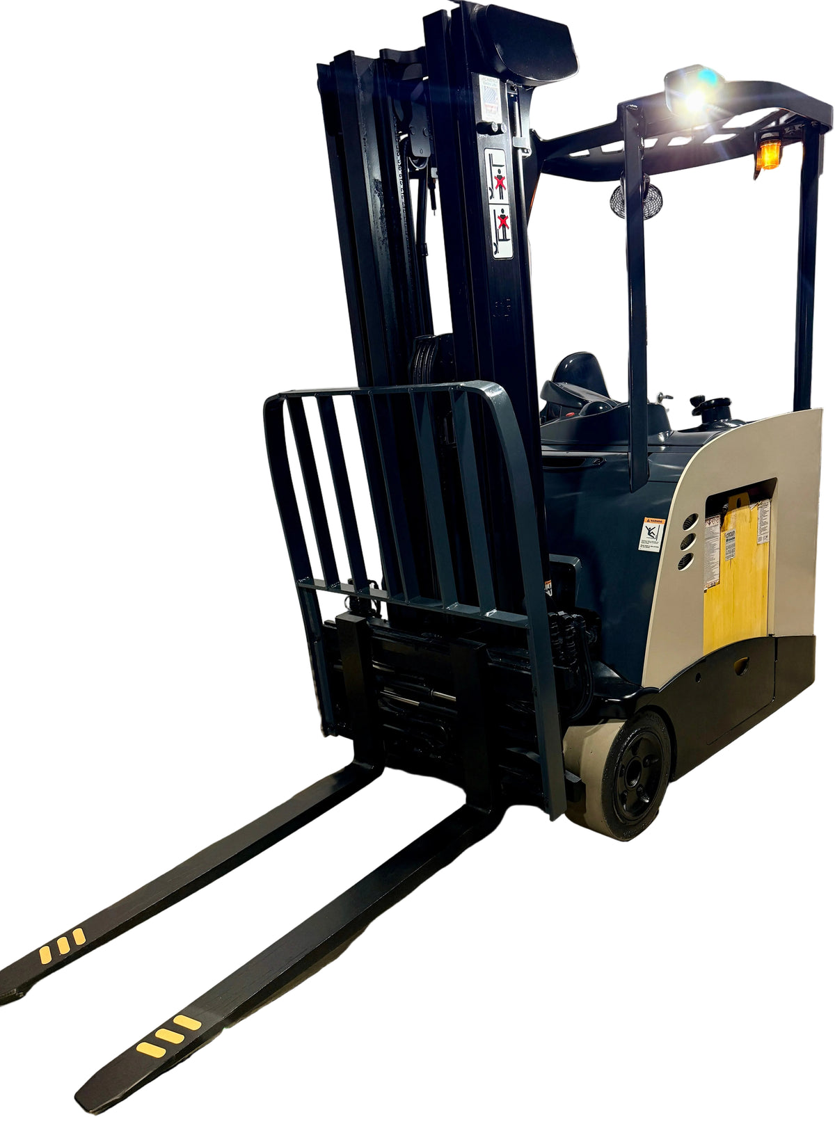 Forklift For Sale Electric Forklift 2019 Crown RC5500 Narrow Aisle 2019 Crown 18-125-17 Battery 90"/208" Height Stock # 0795