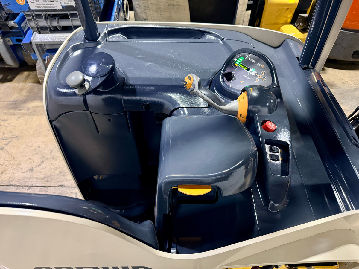 Forklift For Sale Electric Forklift 2019 Crown RC5500 Narrow Aisle 2019 Crown 18-125-17 Battery 90"/208" Height Stock # 0795