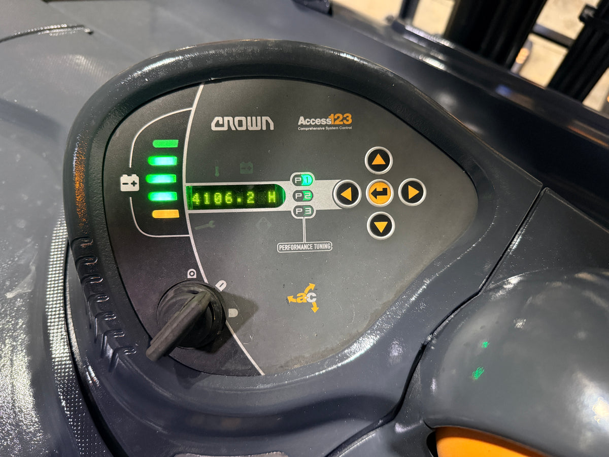 Forklift For Sale Electric Forklift 2019 Crown RC5500 Narrow Aisle 2019 Crown 18-125-17 Battery 90"/208" Height Stock # 0795