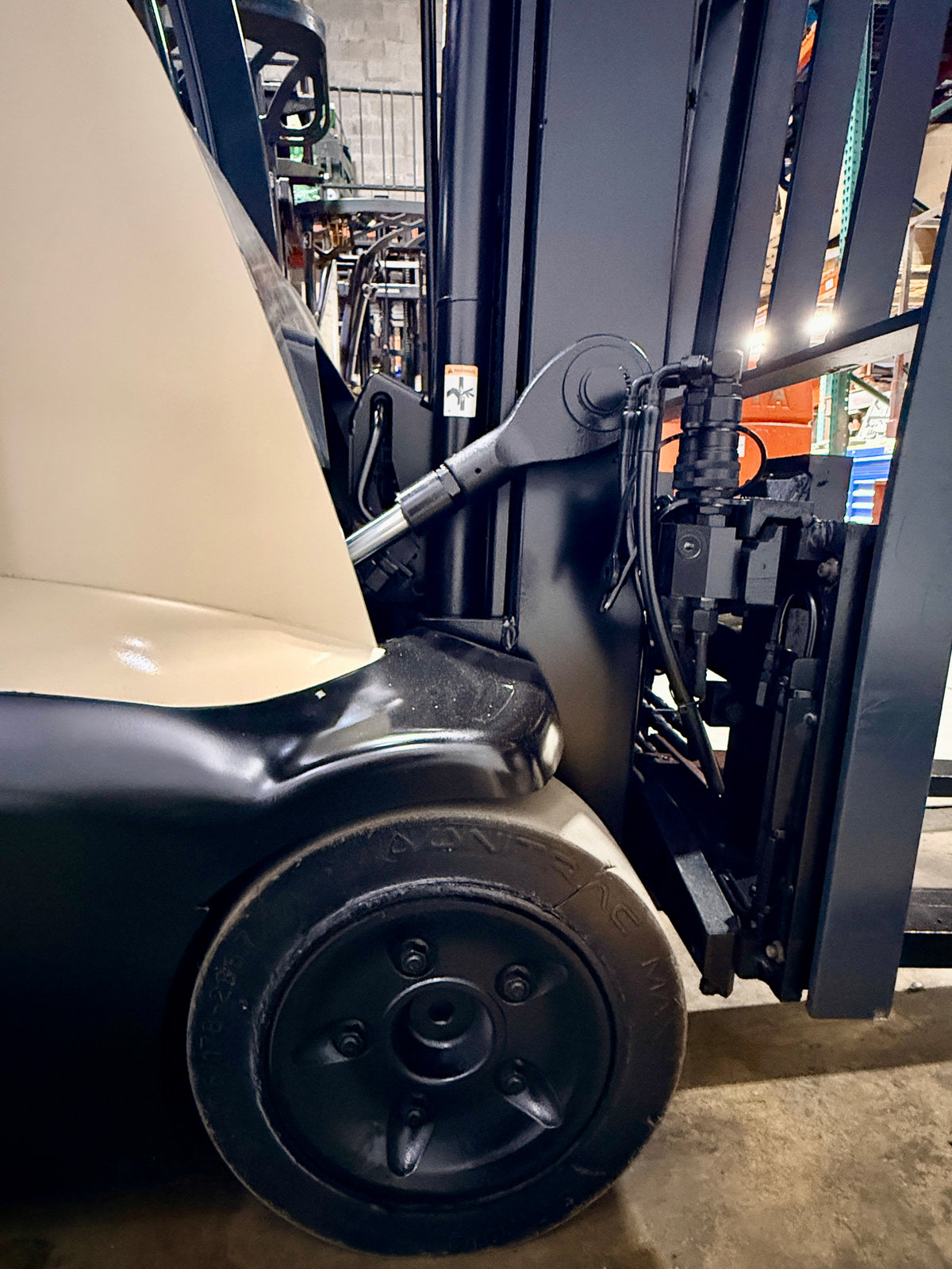 Forklift For Sale Electric Forklift 2019 Crown RC5500 Narrow Aisle 2019 Crown 18-125-17 Battery 90"/208" Height Stock # 0795